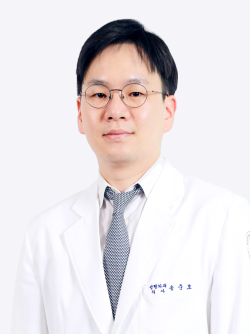 Professor Junho Song of Plastic Surgery