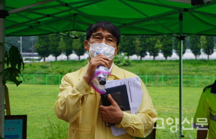 '고양 희망알바6000 사업' 진행 계획을 설명하는 고양시 일자리정책과 최영수 과장.