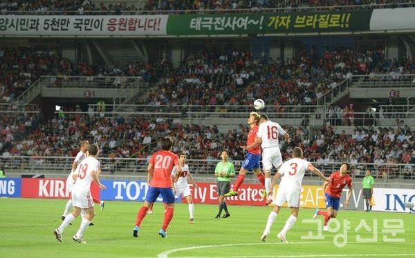 고양종합운동장에서 열린 국가대표팀 A매치 경기 모습.
