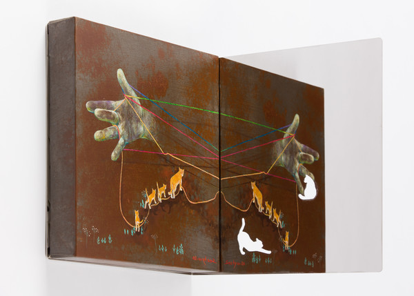 가화만사성  2020 acrylic and stainless mirror  28×33×28㎝