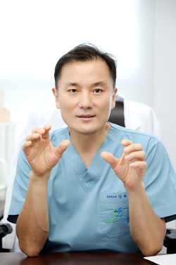 김혜성 사과나무의료재단 이사장