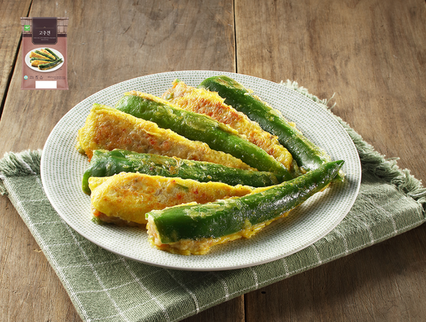 •고추전 170g : 신선한 오이고추에 무항생제 돼지고기, 담백한 두부, 각종 야채를 듬뿍 넣어 부쳤어요, 맵지 않으면서 영양이 풍부해요. 신선한 고기와 아삭한 야채가 맛있게 씹히는 식감이 일품.