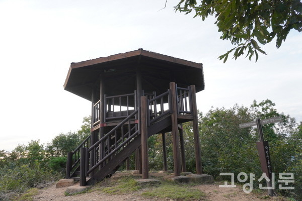 광탄면 주변 마을들이 한눈에 들어오는 박달산 전망대.