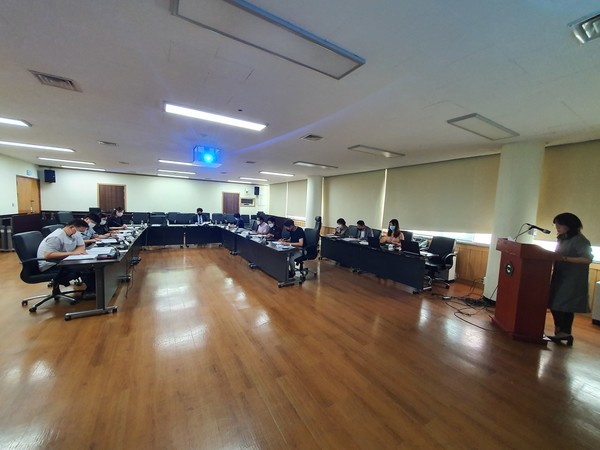 고양시의회 도시브랜드 연구회(위원장 송규근)는 지난 28일 미디어홍보가 실제로 어느 정도 고양시의 브랜드 가치를 제고하는지를 알아보기 위한 용역의 중간보고회를 가졌다.