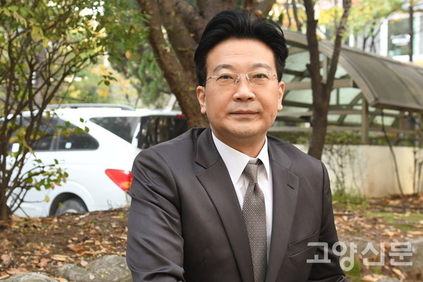 샘터1단지 리모델링 사업을 준비하고 있는 김영호 추진위원장