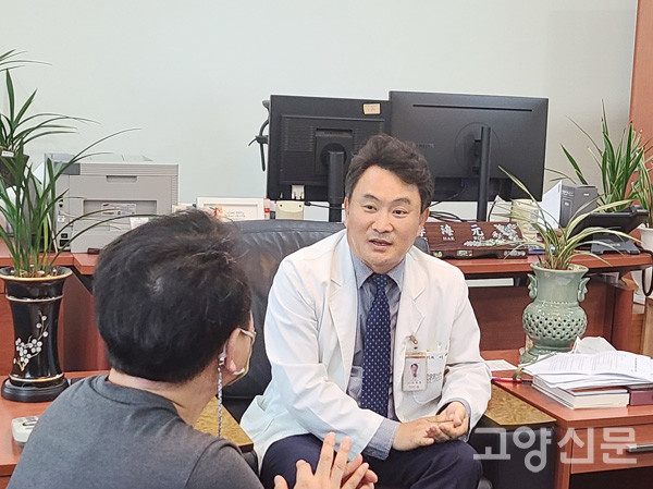 이해원 동국대학교일산병원장은 일산에 병원이 생길 당시부터 비뇨의학과 개설을 맡으며 동국대학교일산병에 합류했다. 이 원장은 “병원 구성원들이 서로 믿고 행복하게 일해야 진료를 받는 환자들의 만족도가 높아진다”고 말했다.