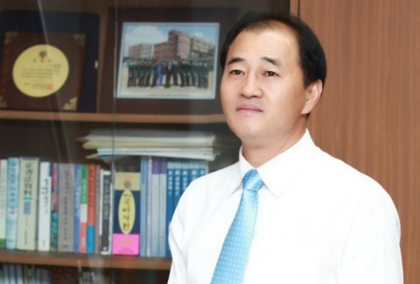 정발고등학교 교장 재직 시절. 그는 늘 인성을 중요시 하는 교육자 였다. 