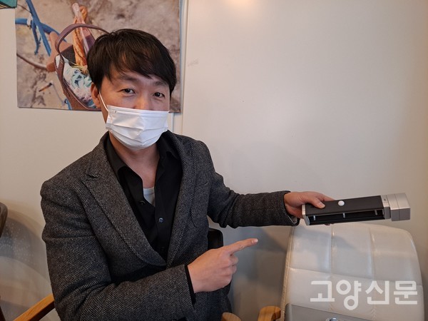 엘리베이터 버튼 살균기 'Zero-V'를 개발한 (주)내일엔 길민수 대표