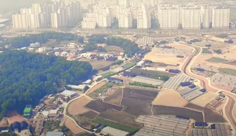 창릉신도시 부지 813만㎡(246만평)의 17%인 135만㎡(41만평)가 자족용지임에도 불구하고 허울뿐인 자족용지가 될 가능성도 높다.
