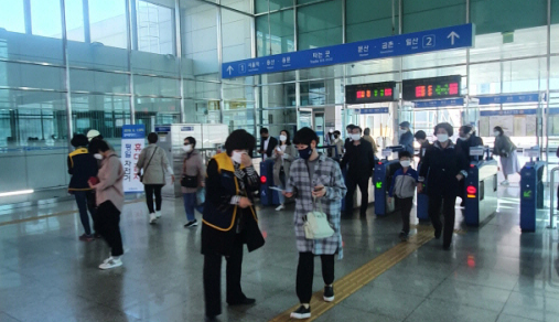 풍ㅎ산동 지역사회보장협의체가 복지사각지대 발굴을 위한 캠페인을 펼치고 있다.