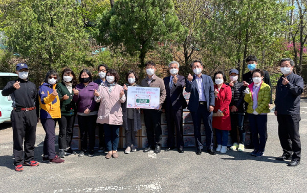 배다골테마파크가 행신3동의 어려운 이웃을 위해 나눔을 펼쳤다.