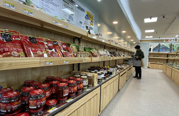 다양한 물품과 차별화된 구성은 이곳을 찾는 고객들에게는 즐거움이다.