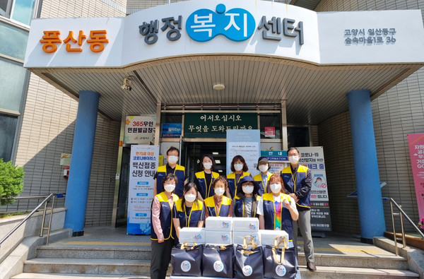  풍산동 지역사회보장협의체가 주민을 위한 봉사를 꾸준히 펼쳐가고 있다.