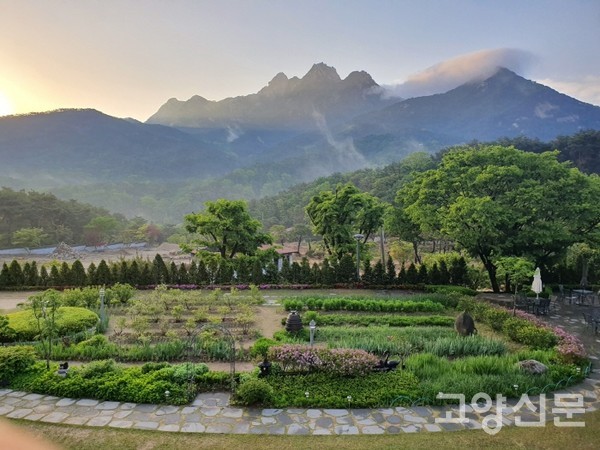 포인트빌에서 바라본 북한산의 아름다운 모습 [사진제공=포인트빌]