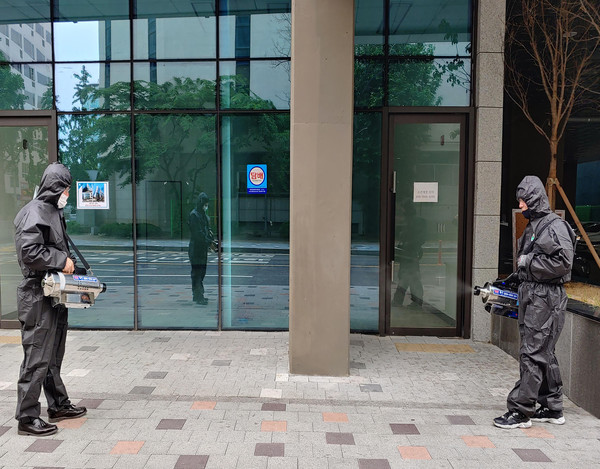 지역 내 방역을 펼치고 있는 한국마사회 일산지사.