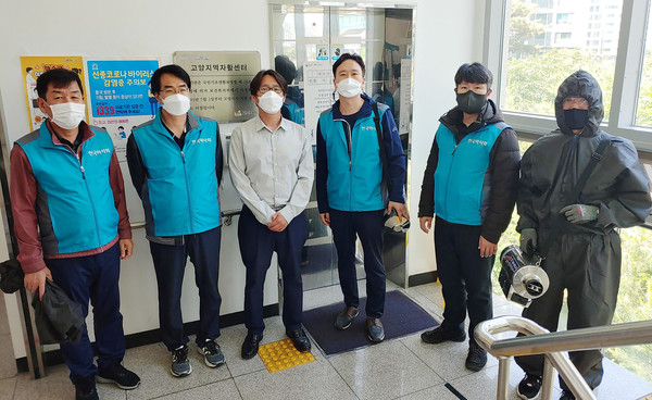 한국마사회 일산지사는 소상공인 업체와 사회복지 시설을 대상으로 꾸준히 방역활동을 진행하고 있다.