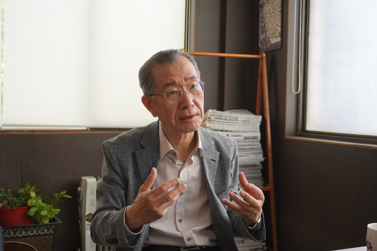 허형만 시인이 49년 동안 쓴 시들 중에는 독자들이 좋아하는 애송시가 적지 않다. 그렇지만 허 시인은 “이것이 나의 대표작이요라고 말하는 태도는 아직 시인으로서 오만하다”라고 말했다.