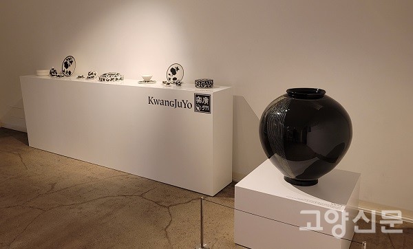 마이바흐 S-클래스 출시와 메르세데스-마이바흐 100년 역사를 기념하는 특별전시회장 모습