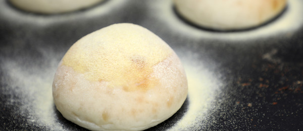 맛을 봐야지만 그 맛있는 느낌을 아는 레몬크림치즈빵.
