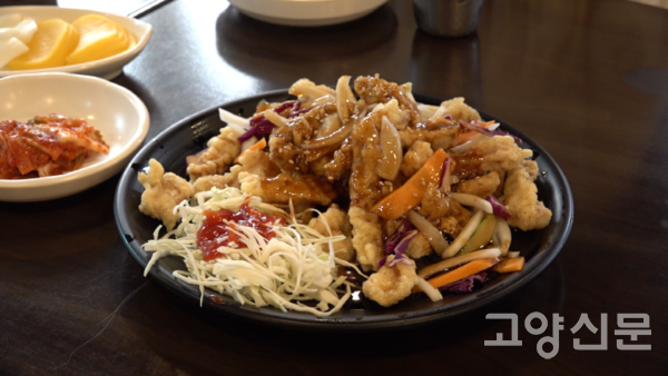 푸짐하고 맛있는 '북경 중화요리'의 탕수육.