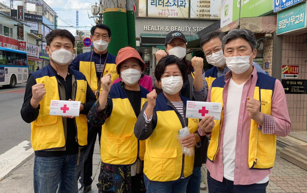 지역의 위기가구 발굴을 위해 고양동 지역사회보장협의체가 활동을 펼쳤다.