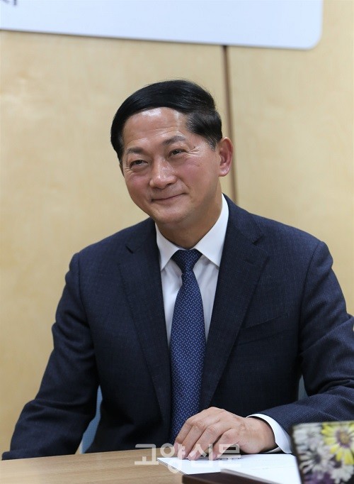 30일 시장실에서 진행된 이재준 시장과의 인터뷰.