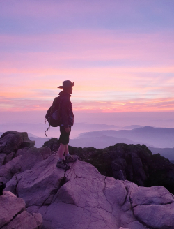 정 대표는 2020년 이후 1000일 연속 산행을 목표로 매일 새벽 산에 오르고 있다. 