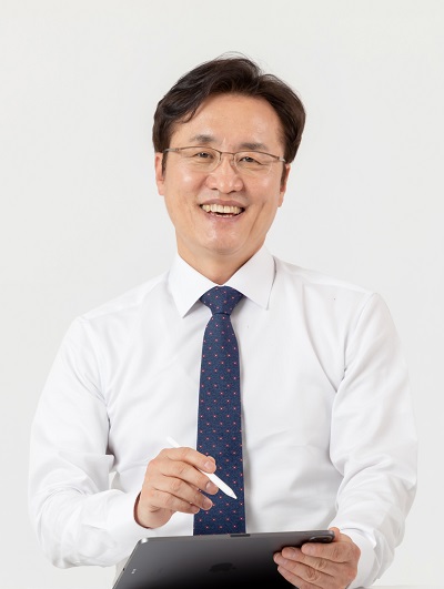 ▲ 최창의 전 경기도율곡교육연수원장.