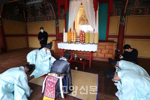 ▲ 이재준 시장이 14일 제429주년 행주대첩제를 봉행하고 있다.