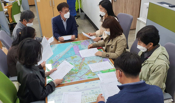 대덕동이 정렴한 공직사회를 만들어가기 위해 청렴과 소통을 주제로 직원 간담회를 가졌다.