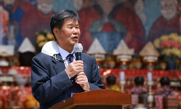 김용규 고양문화원장이 축사를 하고 있다.