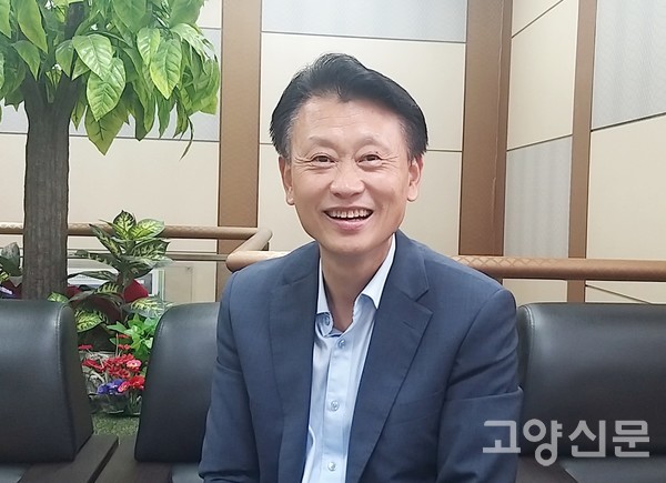 김학영 고양시의원 당선인은 "지역발전에 대한 주민들의 기대가 크다"라며 "그에 걸맞는 지역과 고양시의 미래를 설계해갈 것"이라는 포부를 밝혔다.