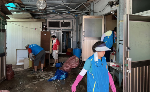 행주동이 비 피해를 입은 지역에 도움의 손길을 펼치고 있다.