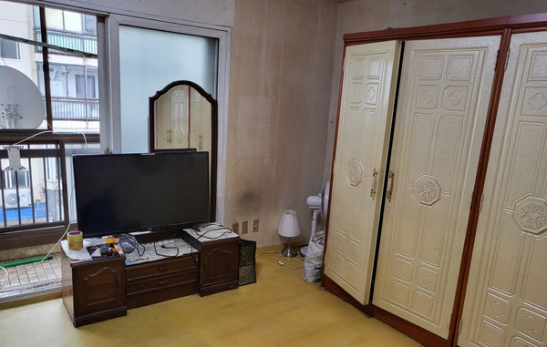 말끔하게 청소된 저장강박 독거어르신의 주거환경.