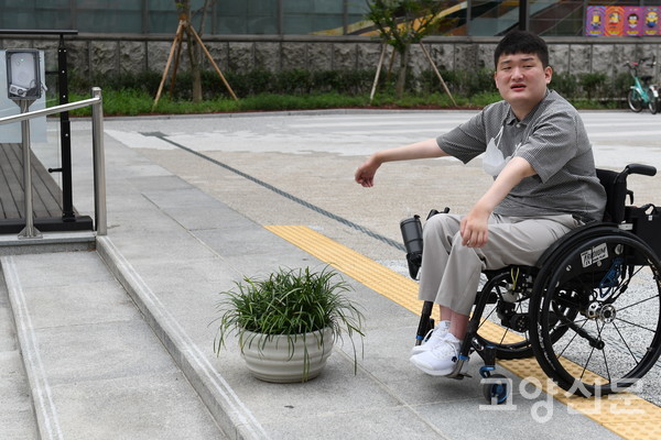 12일 현장에서 만난 안종훈 경기장애인인권포럼 간사는 