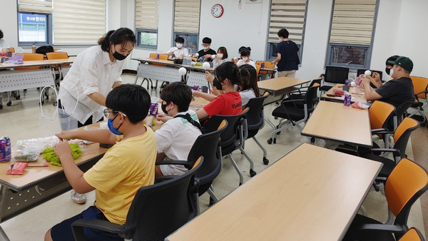 주엽1동 주민자치회 ‘꿈의 학교 & 청소년 SDGS 실천단’프로그램을 추진하고 있다