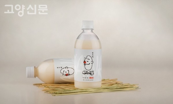 100년이 넘는 전통을 이어오고 있는 배다리도가에서 출시한 명품 막걸리 '가와지탁주'. [이미지제공=배다리도가]