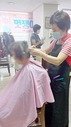  삼송2동이 행복나눔봉사회와 멋쟁이 실버스타일을 운영하고 있다.