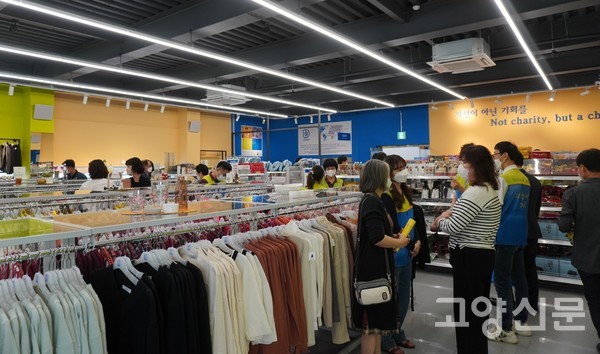 밀알탄현점 매장 모습.