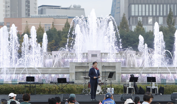 이동환 고양시장이 민선8기 미래비전을 시민들과 공유하고 있다.