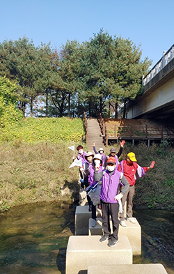 플로깅을하는 대화동 주민자치회