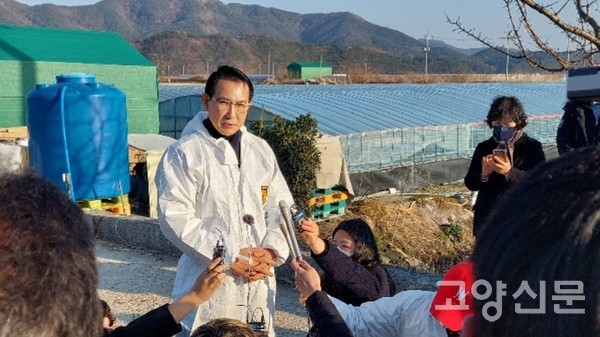 이완섭 서산시장 순천만 방문, 지난 11일.  ⓒ 박수택