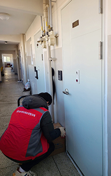  주엽2동 지역사회보장협의체가 저소득 고령층 독거어르신을 대상으로 ‘유동식 지원 사업’을 했다.