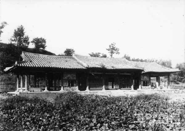 일제강점기에 찍은 벽제관 청정 모습 [사진제공=고양시]