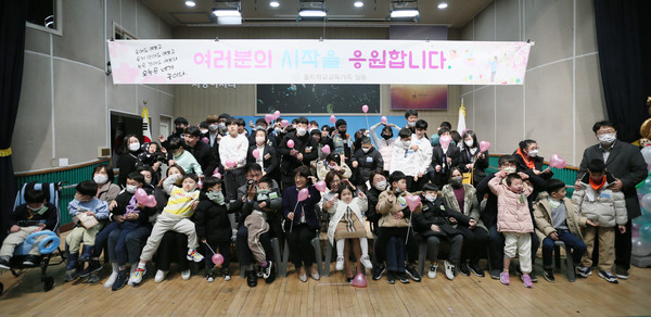 2023학년도 홀트학교 입학식이 지난 3월 2일 일산서구 탄현동 홀트학교 대강당에서 있었다. 