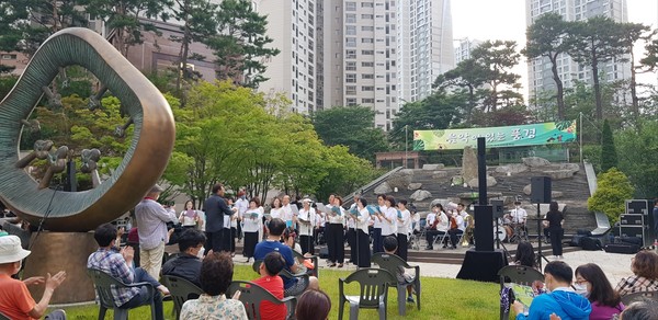 지난 2020년 6월 코로나 극복을 위한 ‘위시티 배란다 음악회’ 모습.