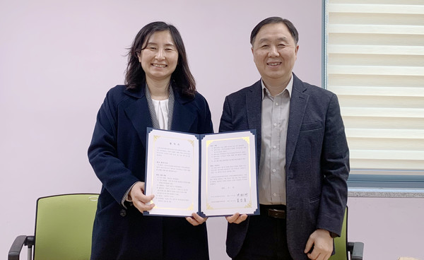 주엽1동 지역사회보장협의체와 문촌9종합사회복지관이 주민에게 다양한 복지정보 전달을 위한 업무협약을 체결했다.