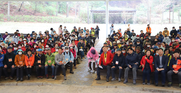 많은 조합원과 내빈 회원들이 참석해 시산제에 함께 했다.