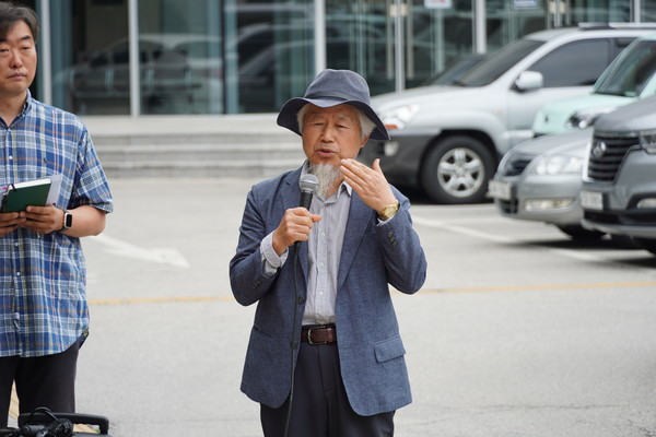 경기작가회의 홍일선 회장