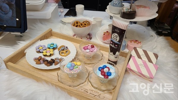 아이들을 위한 간식만들기 키트. 모든 재료와 설명이 동봉되어 편하게 만들 수 있다. 